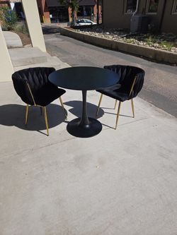 Apartment Size Table And Chairs