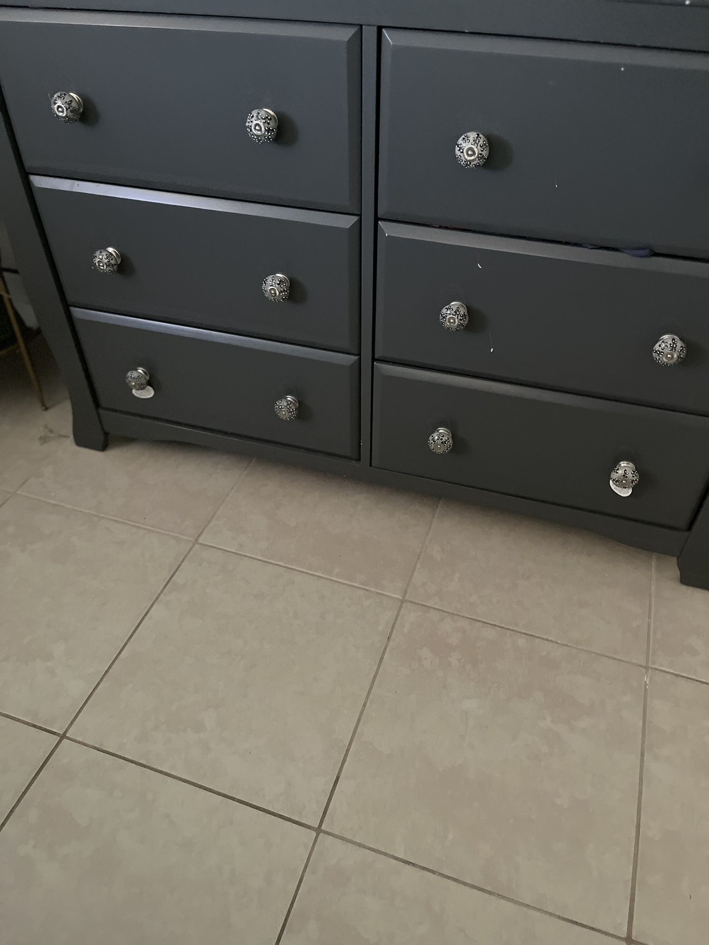 Dresser/changing Table 