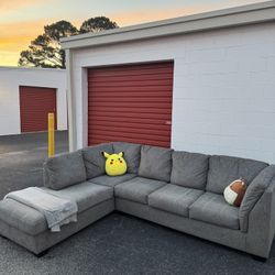 Sectional couch sofa