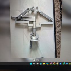 Humanscale M/Flex Dual-Monitor Mounting Arm with Additional Armarm