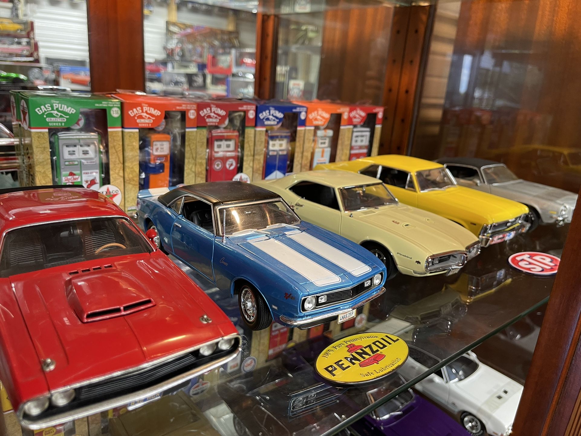 1:18 Die Cast Cars $25 Each