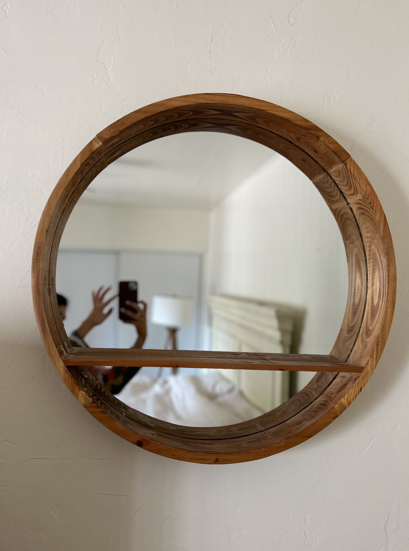 Wood Circular Mirror 27.5x27.5”