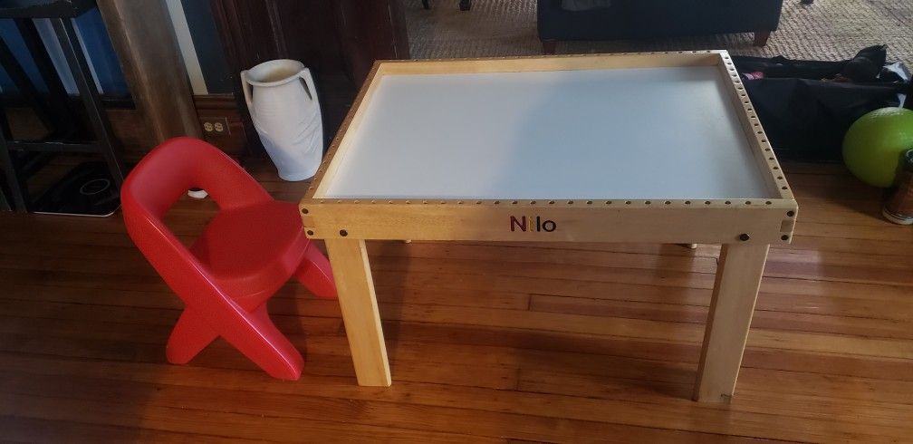 Kids Table