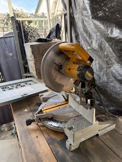 12” dewalt miter saw