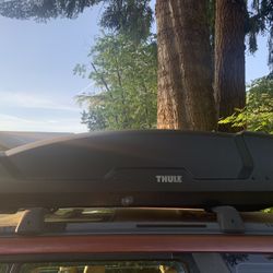 Thule Sweden Car Topper With Roof Rack