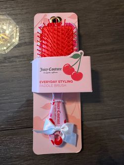 Juicy Couture Everyday Styling Paddle Brush