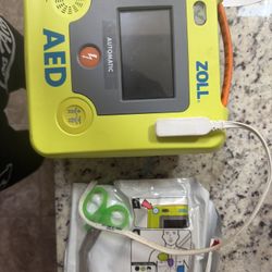 ZOLL AED Automatic Defibrillator