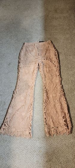 Fasion Nova Womens Nude Lace Bellbottom Pants
