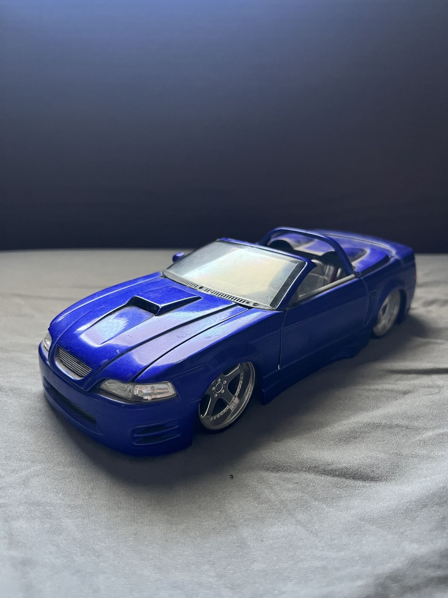 JADA TOYS FORD MUSTANG DUB CITY Diecast Model Car