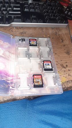 Nintendo switch game holder for stock case