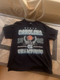VINTAGE UNC Tee