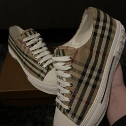 Burberry Shoes