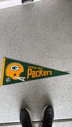 NFL 1970s Green Bay Packers pennant flag