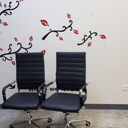 Office Chairs 