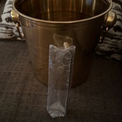 New! Ice /Champagne Bucket W/tongs