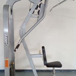 Hoist Fitness HD2300 Lat Pulldown And Mid Row.                 weights