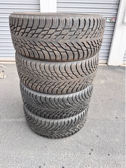 255 45 20 Nokian Hakkapeliitta R3 winter tires