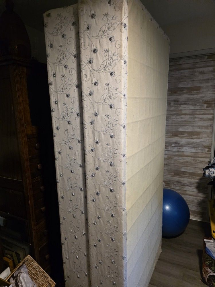 King Box Spring