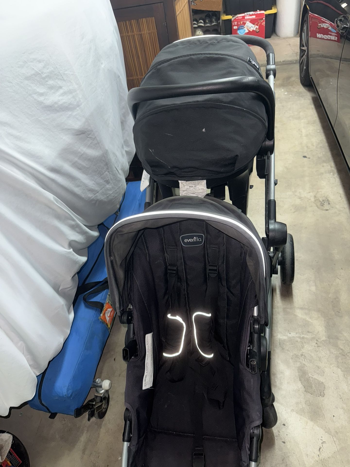 Even Flo Double Stroller 