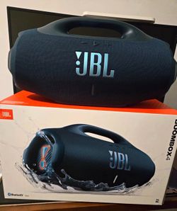 JBL Boombox 4