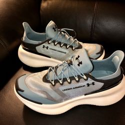 Under Armour UA Nova SlipSpeed Size9