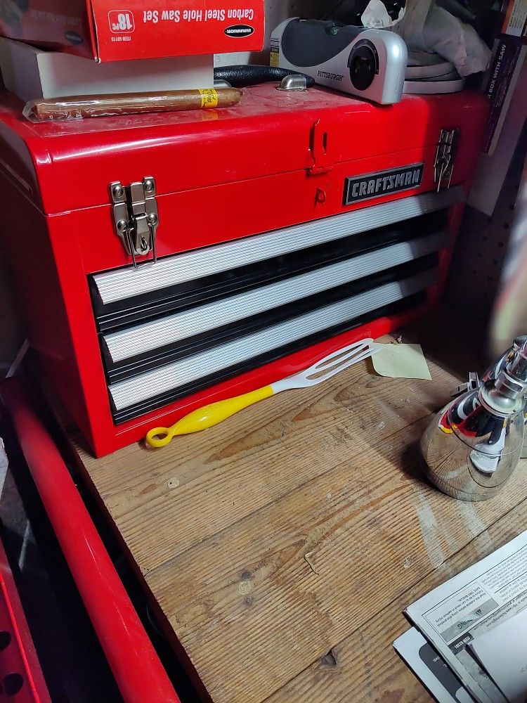 Tool Box, Used, Like New!