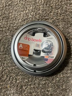 Range Kleen 5-piece set of Style A chrome-plated drip bowls for electric ranges.
