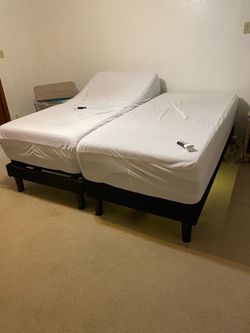 Adjustable massaging bed