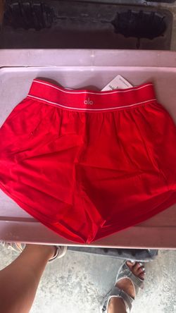 Short alo red color