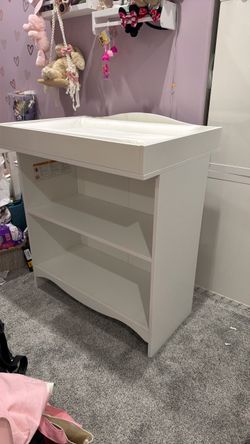 Baby changing table