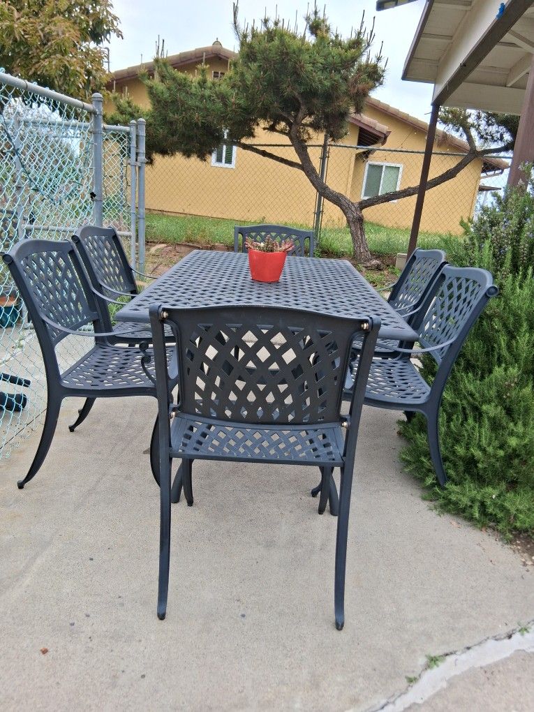 Patio Furniture Table With 6 Chairs