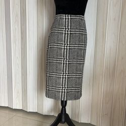 ZARA SKIRT SIZE S