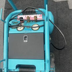 Makita MAC5200 air compressor