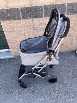 Pet stroller