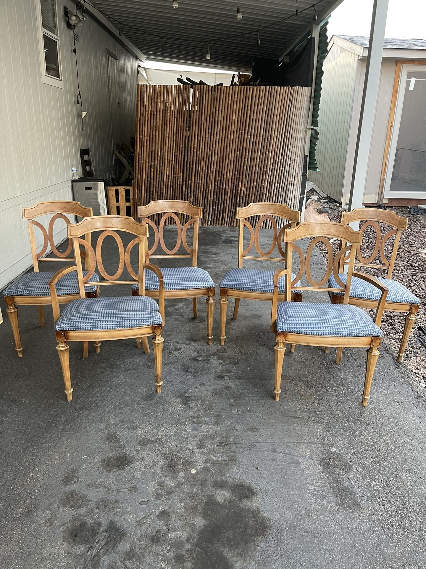 Vendo 6 Sillas 🪑 Ventages Recién Tapizadas 