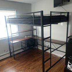 Full Size  Loft Bed With Desk 