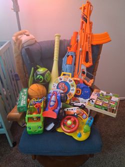 Kids, toys, furniture, free.