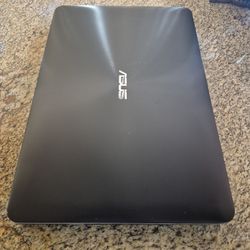 Asus Laptop Nice 16.9 HD Screen! 500 Storage Fast Factory Reset Good Price On This Asus 