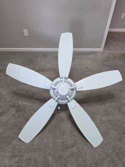 White 5-Blade Ceiling Fan