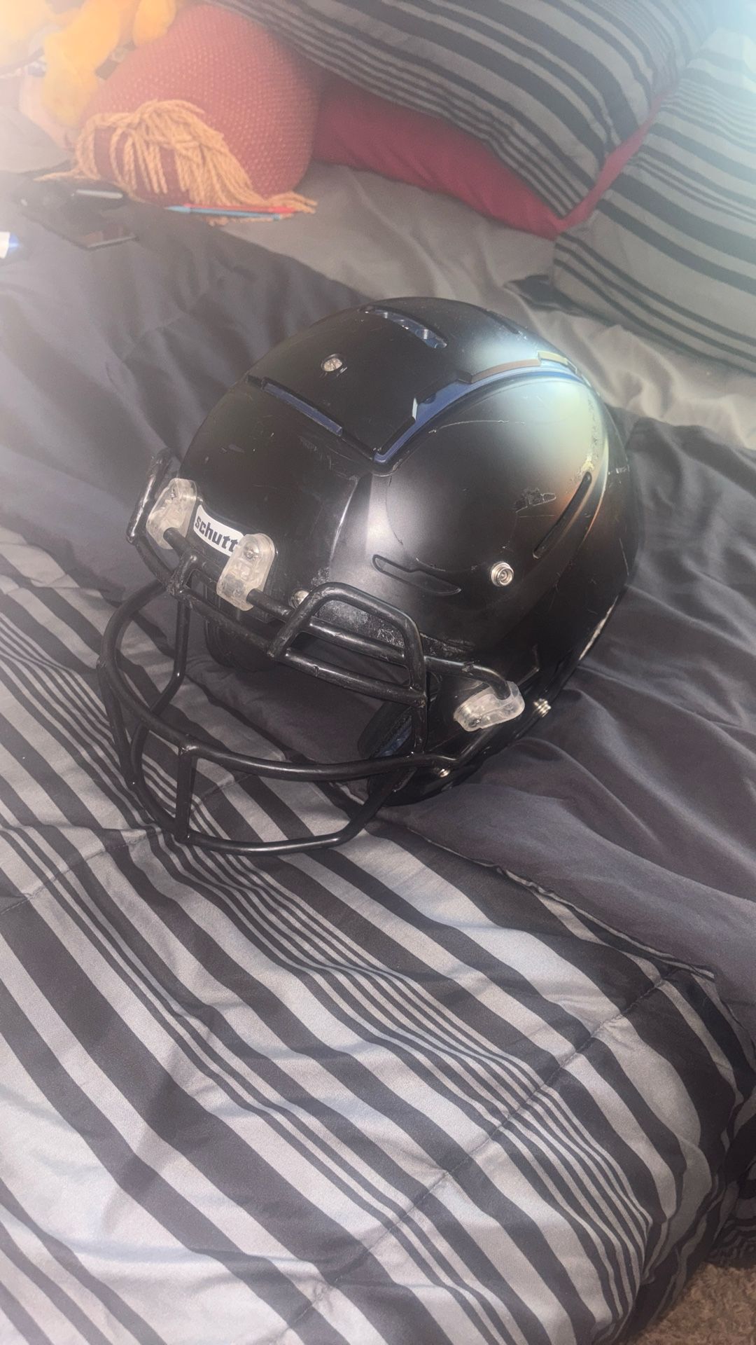 Schutt F7 Helmet