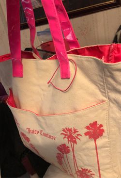 Tote bag Juicy Couture perfect for carrying sports stuff and traveling