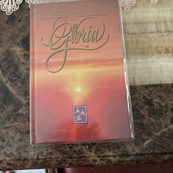 Himnario Celebremos Su gloria 