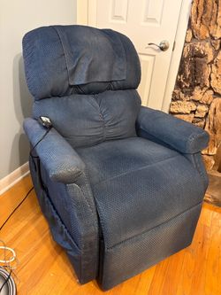 Blue Power Lift Recliner Chair