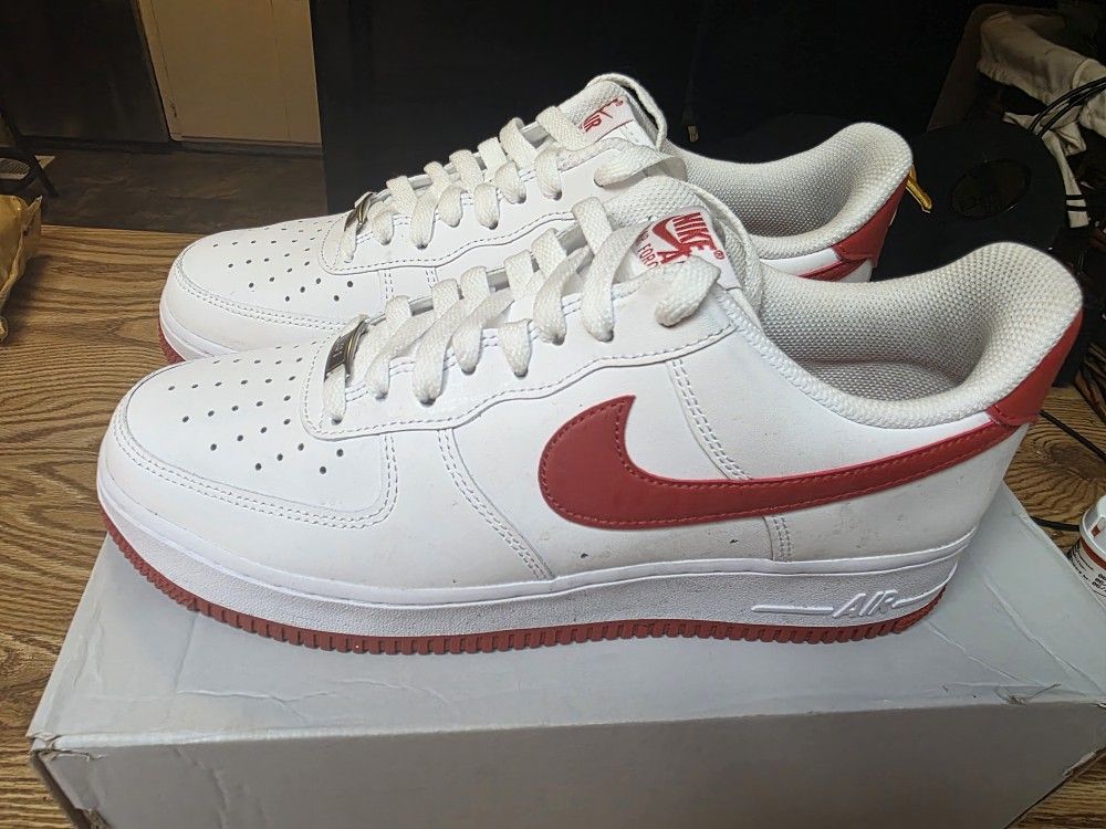 Nike Air Force 1