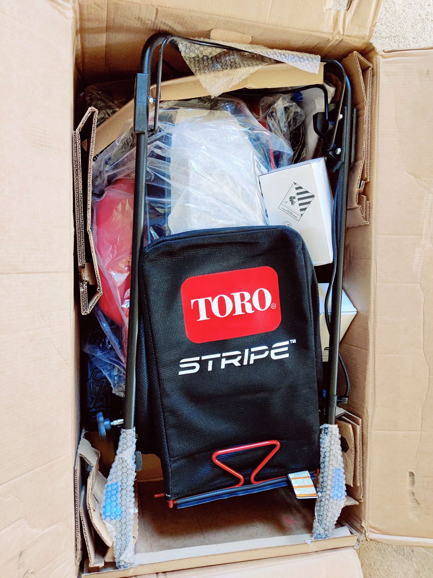 Toro Foldable 60-Volt 21-Inch Stripe Cordless Electric Battery Push Lawn Mower