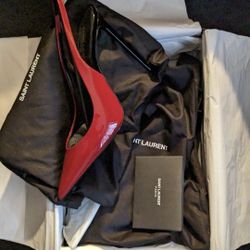 Saint Laurent Pumps
