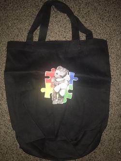 Tote bag