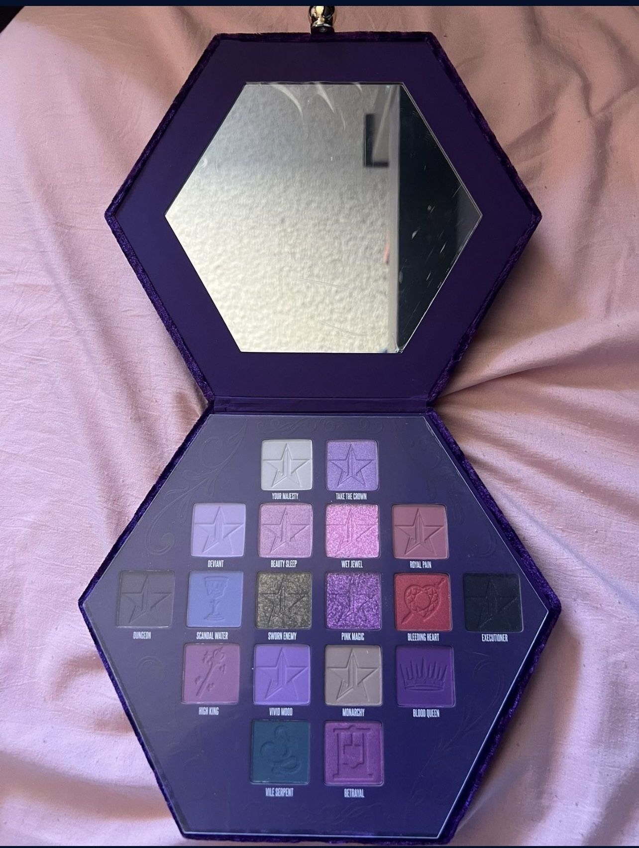 Jeffree Star Eyeshadow Palette