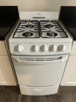 General Electric 20 inch Hotpoint Stove