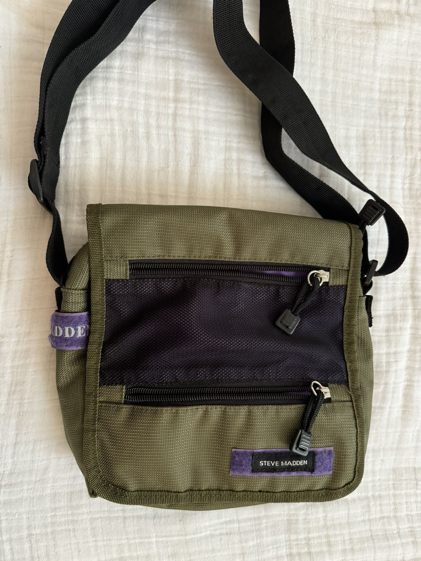 Steve Madden Messenger Bag Rare